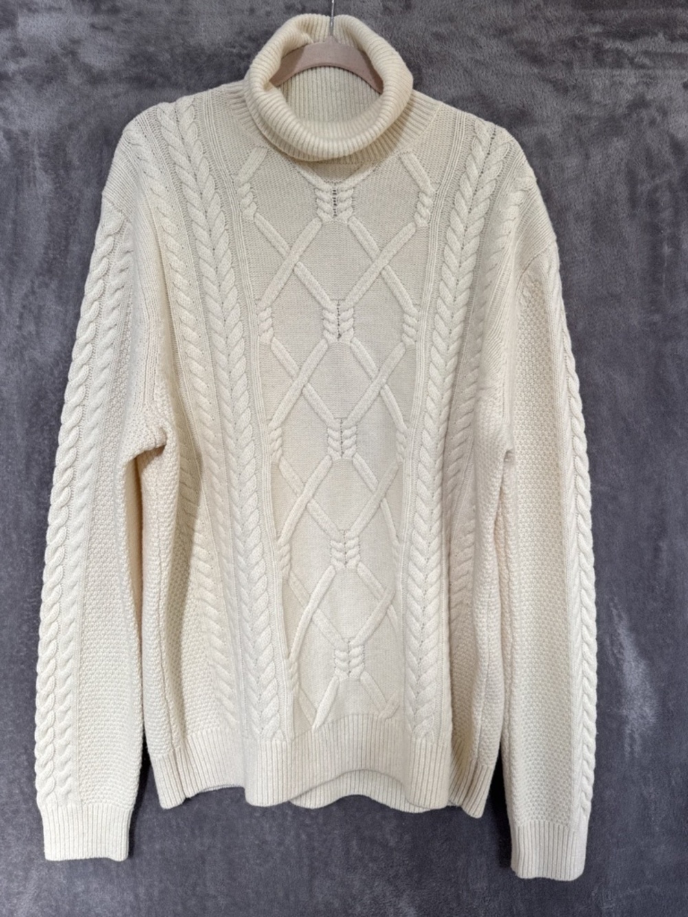 Banana Republic Merino Wool Turtleneck Sweater 🤍